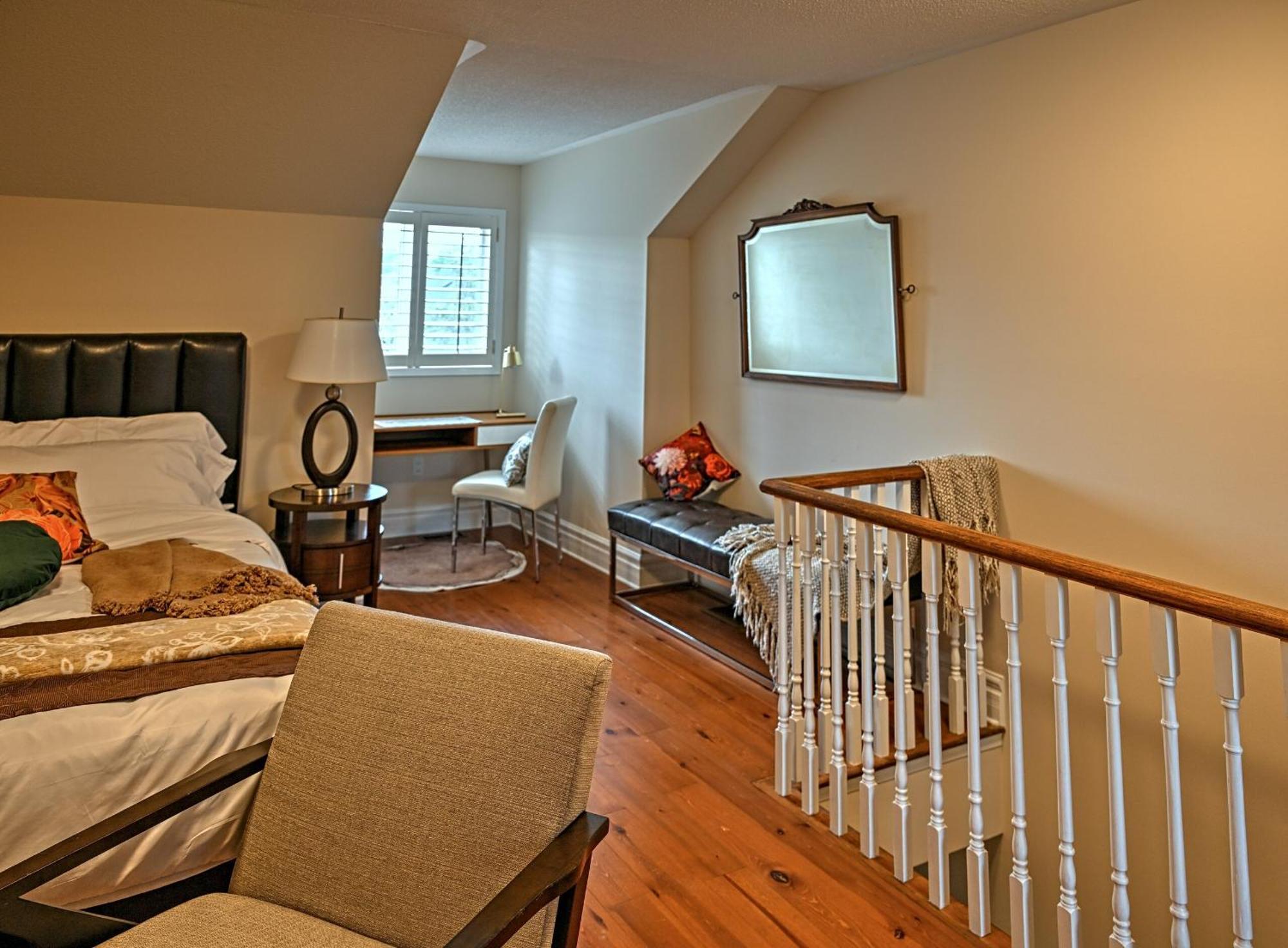 Welcome Home! Acores Bed & Breakfast Τορόντο Δωμάτιο φωτογραφία